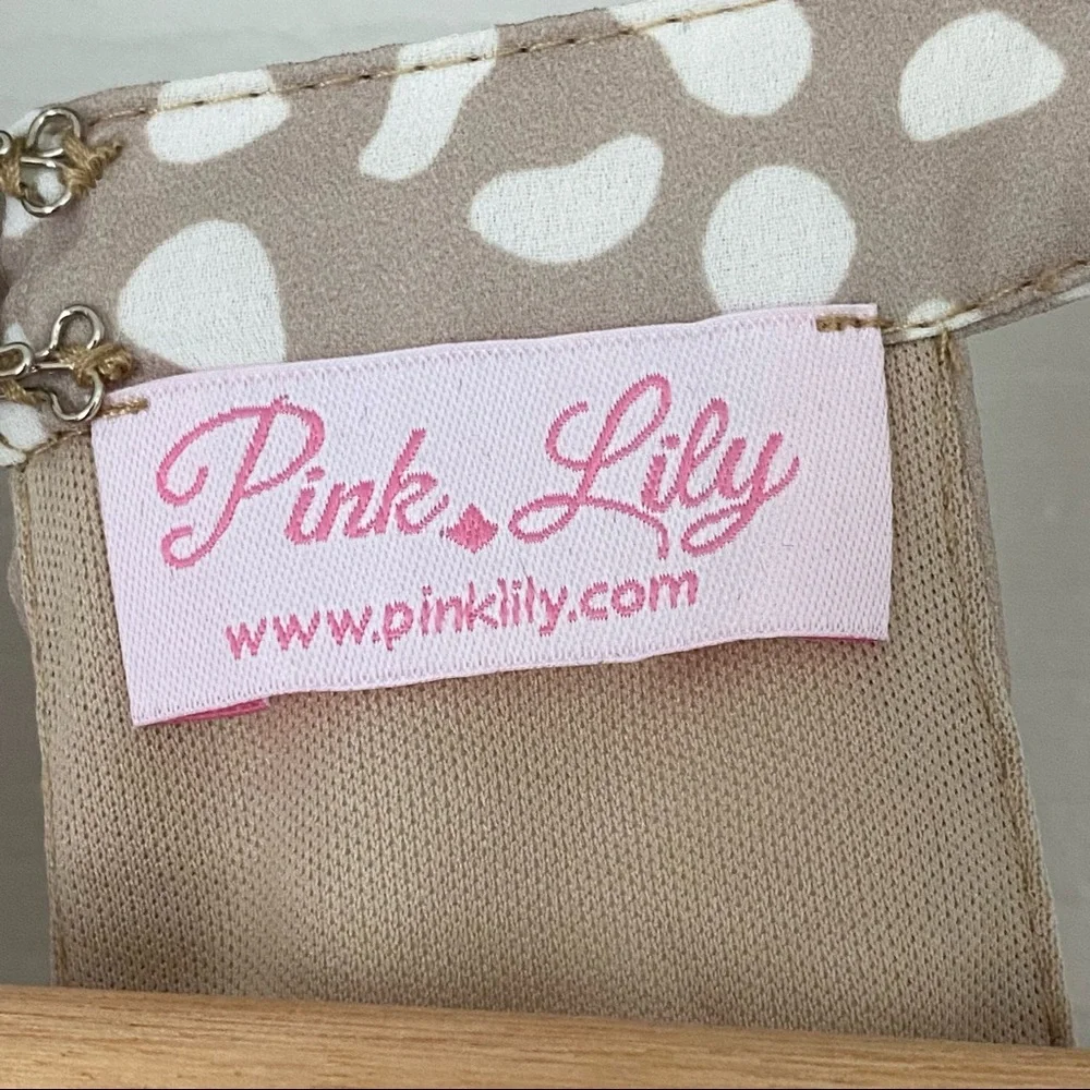 NWOT Pink Lily Won’t Break Your Heart Romper - Picture 8 of 11